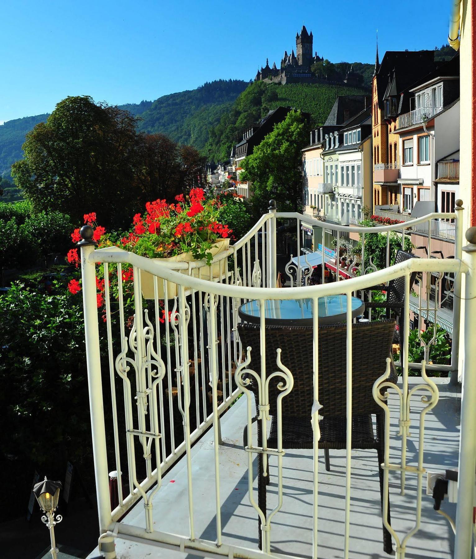 Hotel Germania Cochem Exteriör bild